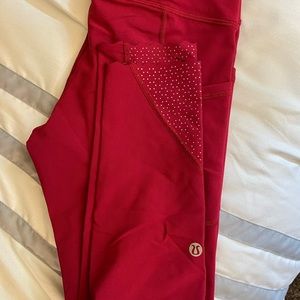 Lululemon, athletic feel, cropped leggings